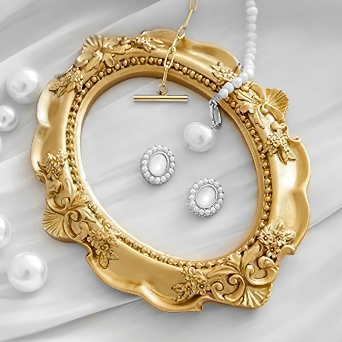 Mini Golden Elegant Vintage Display Frame My Store