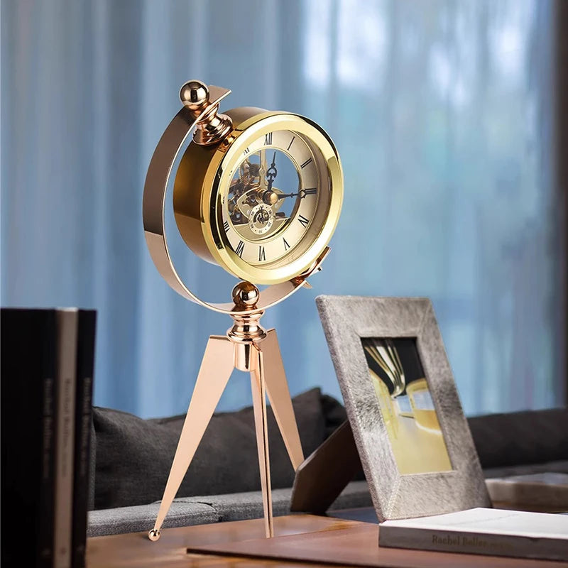 Golden Luxe Silent Quartz Desk Clock – Elegant Metal Tabletop Timepiece for Home & Office Décor Valentine Vintage